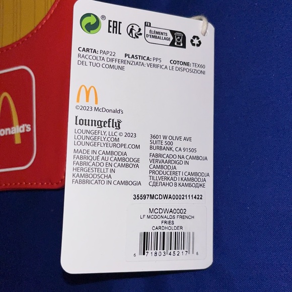 Loungefly McDonalds Cardholder Credit Card French Fry Wallet w/coin section NWT - Picture 5 of 8